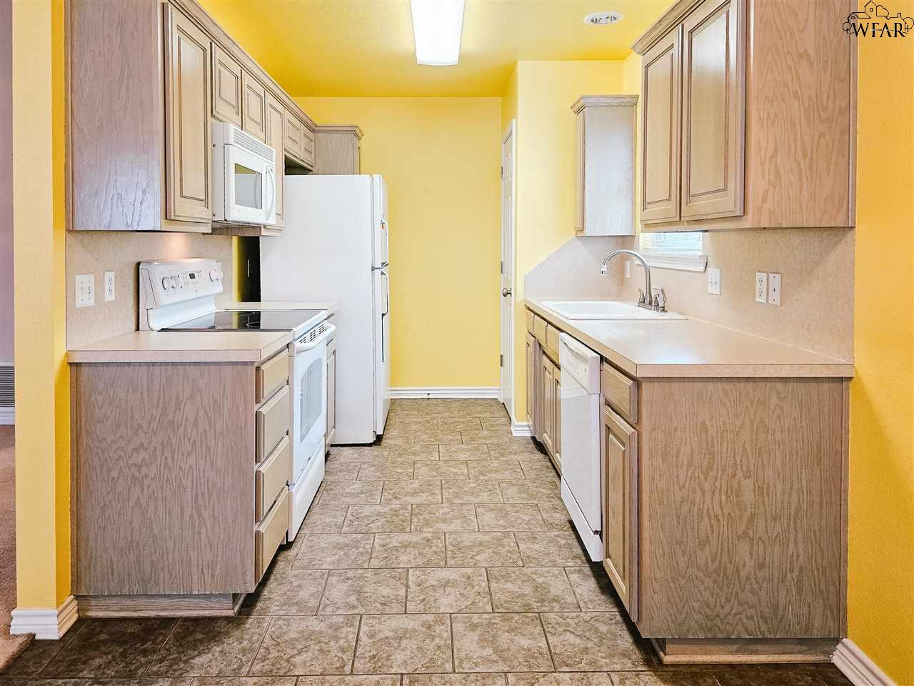 101 Kaitlin, Burkburnett, Texas image 7