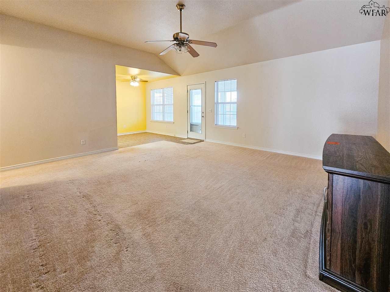 101 Kaitlin, Burkburnett, Texas image 3