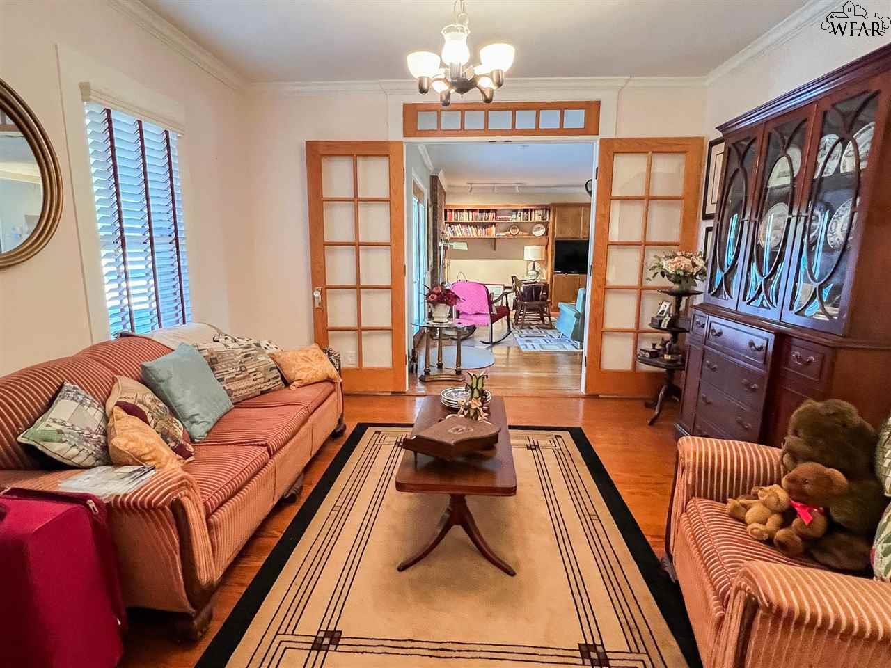 520 S Center Street, Archer City, Texas image 9