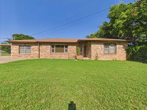Homes For Sale - 1029 Sunset Lane<br/> Wichita Falls, TX 76306