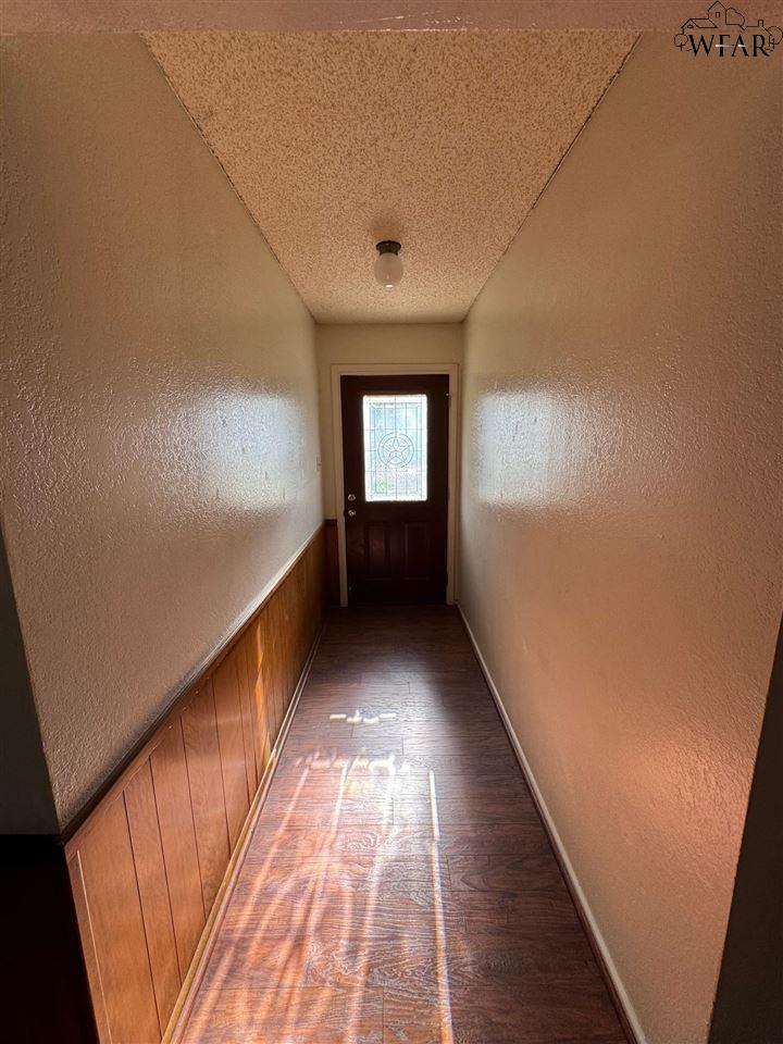 400 N Tackitt Street, Seymour, Texas image 6