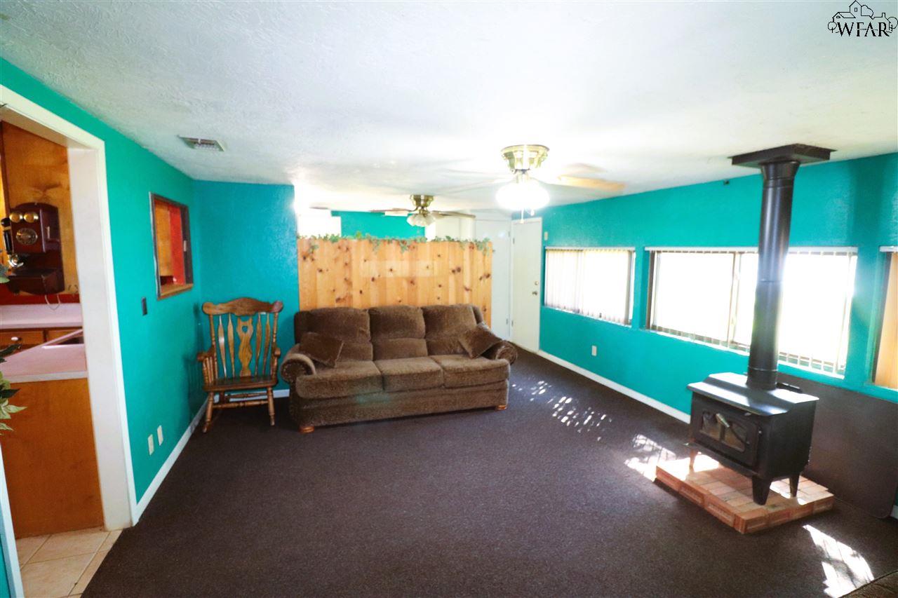246 Short Street, Henrietta, Texas image 12