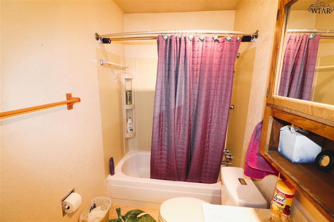 246 Short Street, Henrietta, Texas image 19