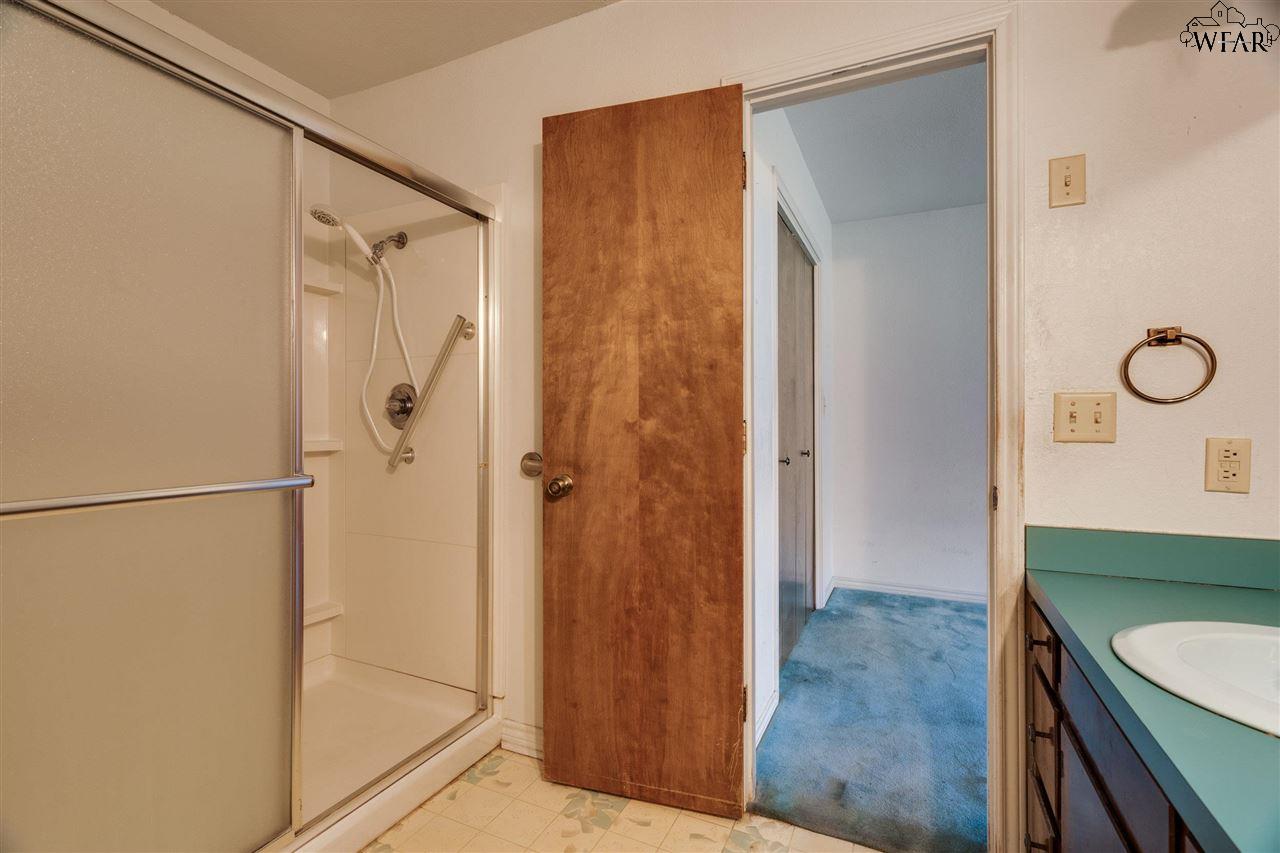 3019 Huskie Drive, Wichita Falls, Texas image 16