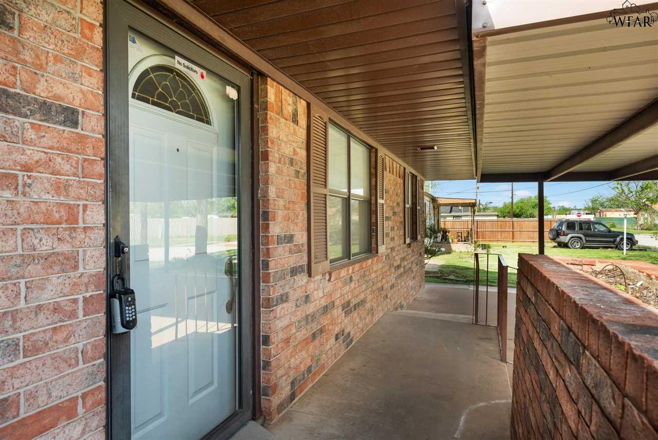 3019 Huskie Drive, Wichita Falls, Texas image 2