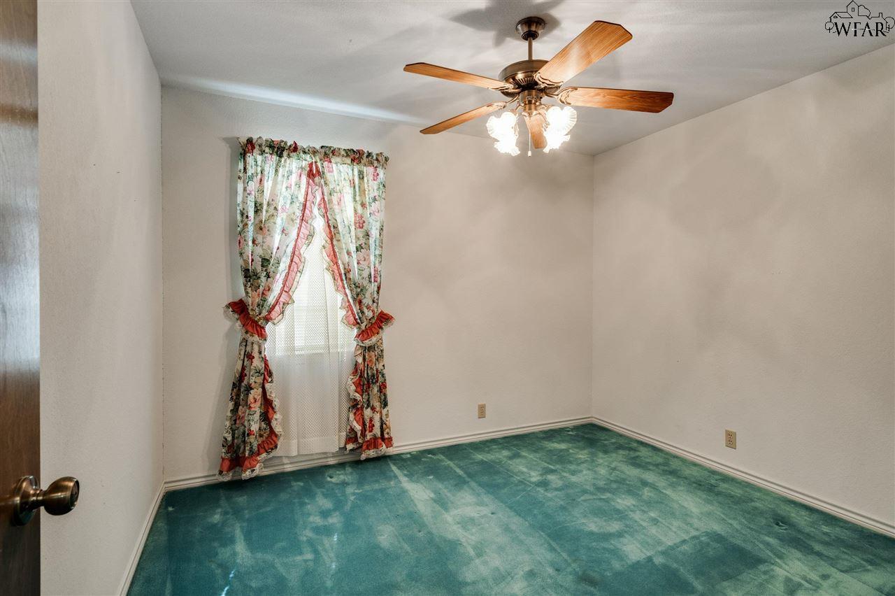 3019 Huskie Drive, Wichita Falls, Texas image 20