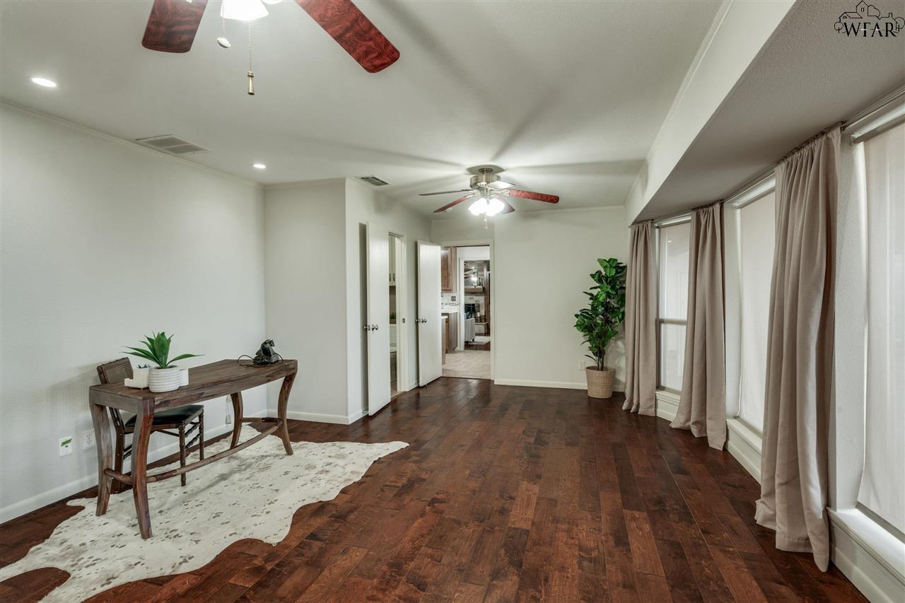 4208 Briar Cliff Drive, Wichita Falls, Texas image 10