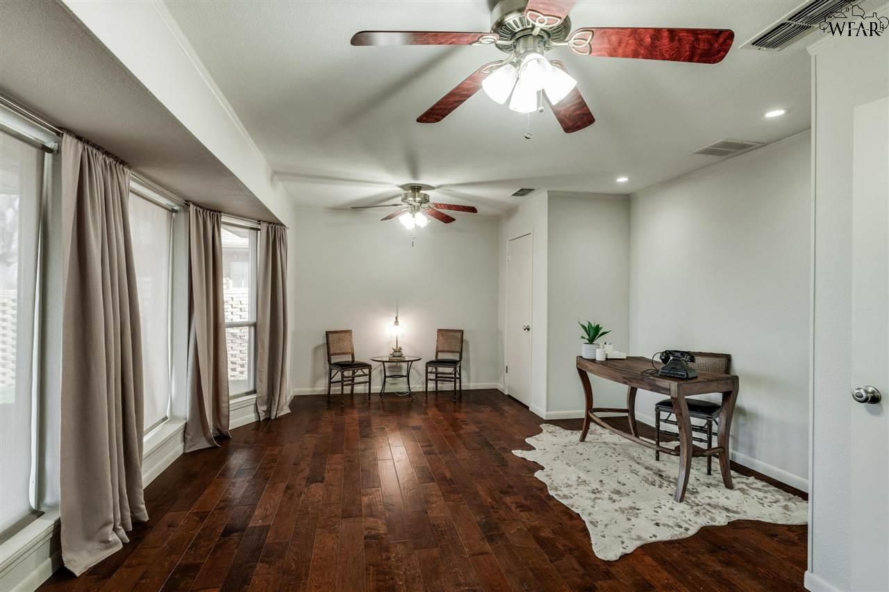 4208 Briar Cliff Drive, Wichita Falls, Texas image 9