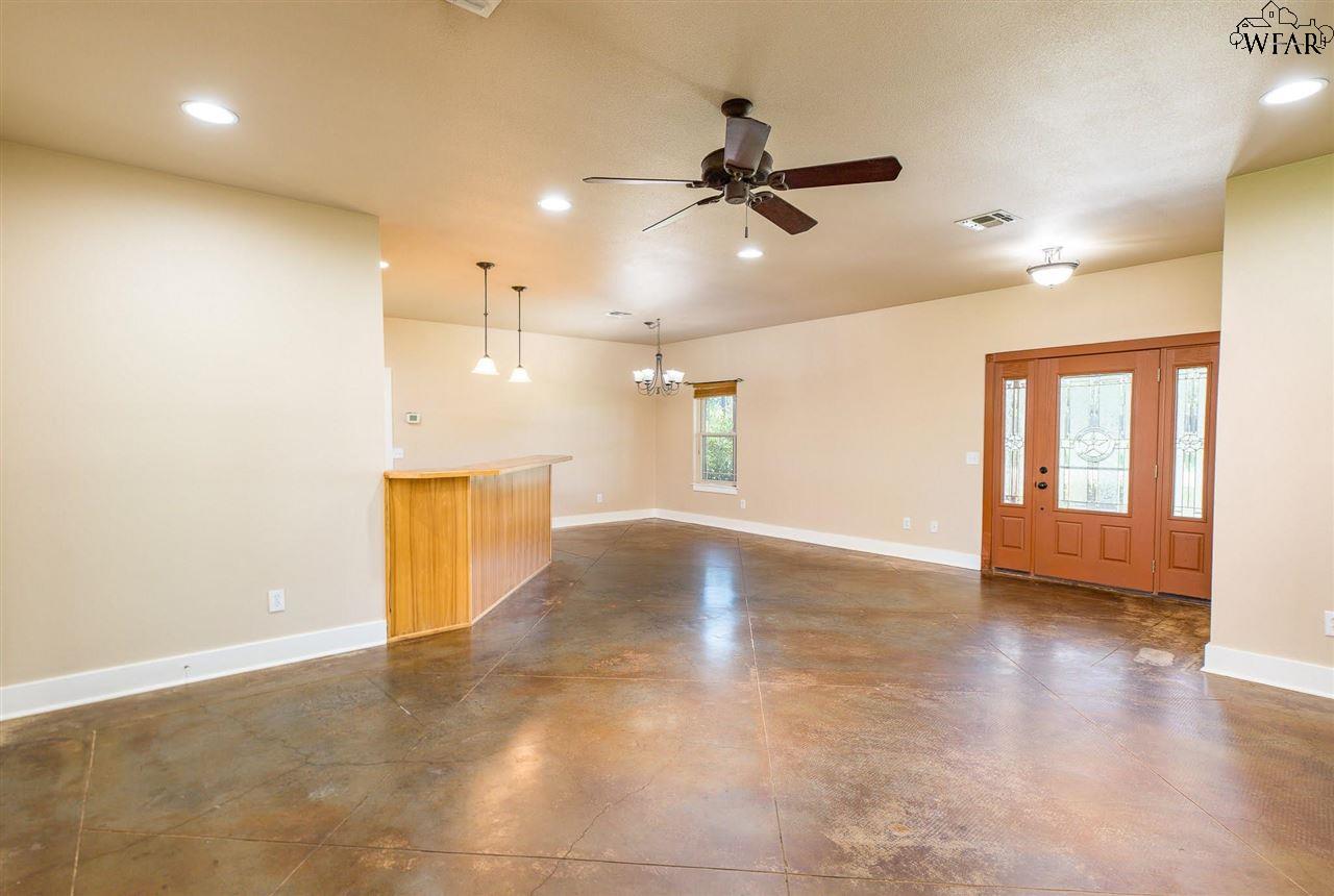202 Skyline Drive, Wichita Falls, Texas image 7