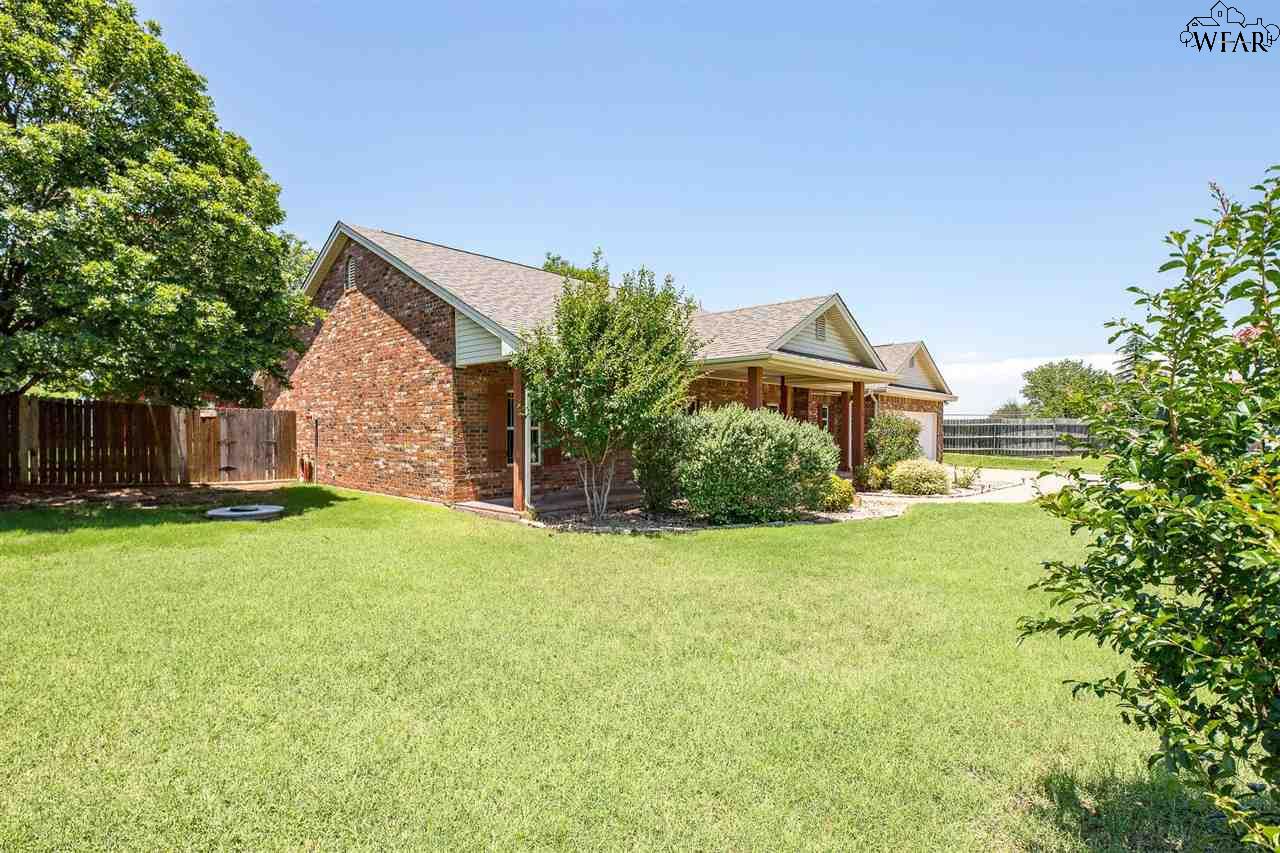 202 Skyline Drive, Wichita Falls, Texas image 3
