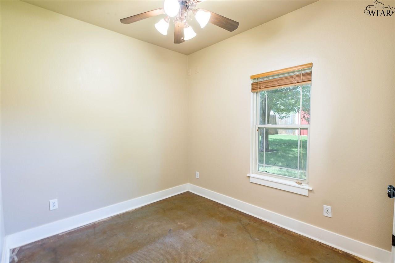 202 Skyline Drive, Wichita Falls, Texas image 13