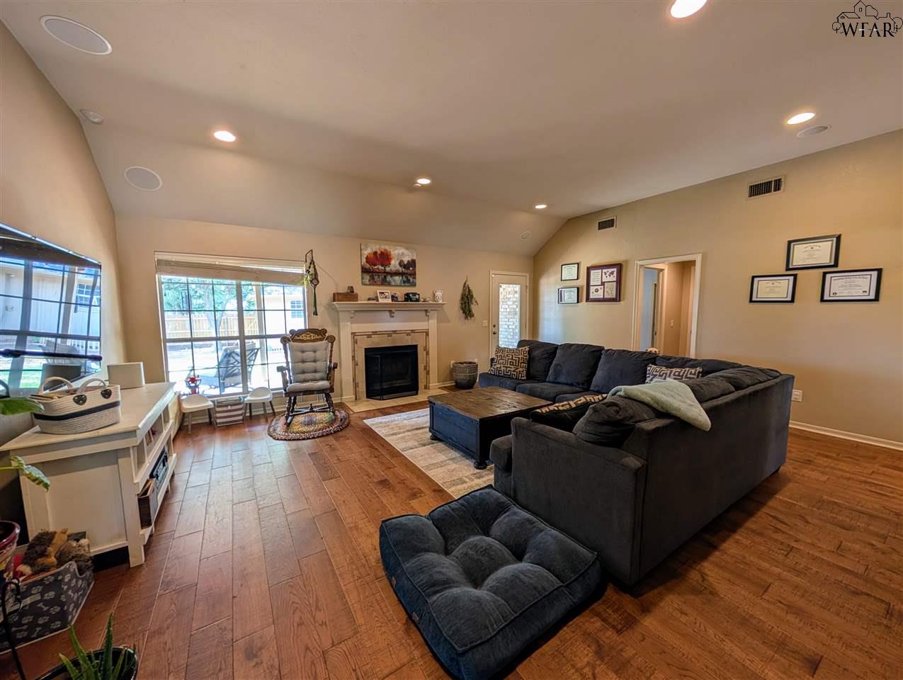 4801 Shenandoah Drive, Wichita Falls, Texas image 3