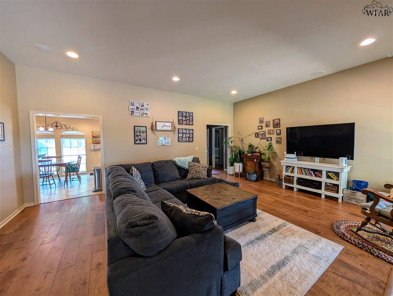 4801 Shenandoah Drive, Wichita Falls, Texas image 4