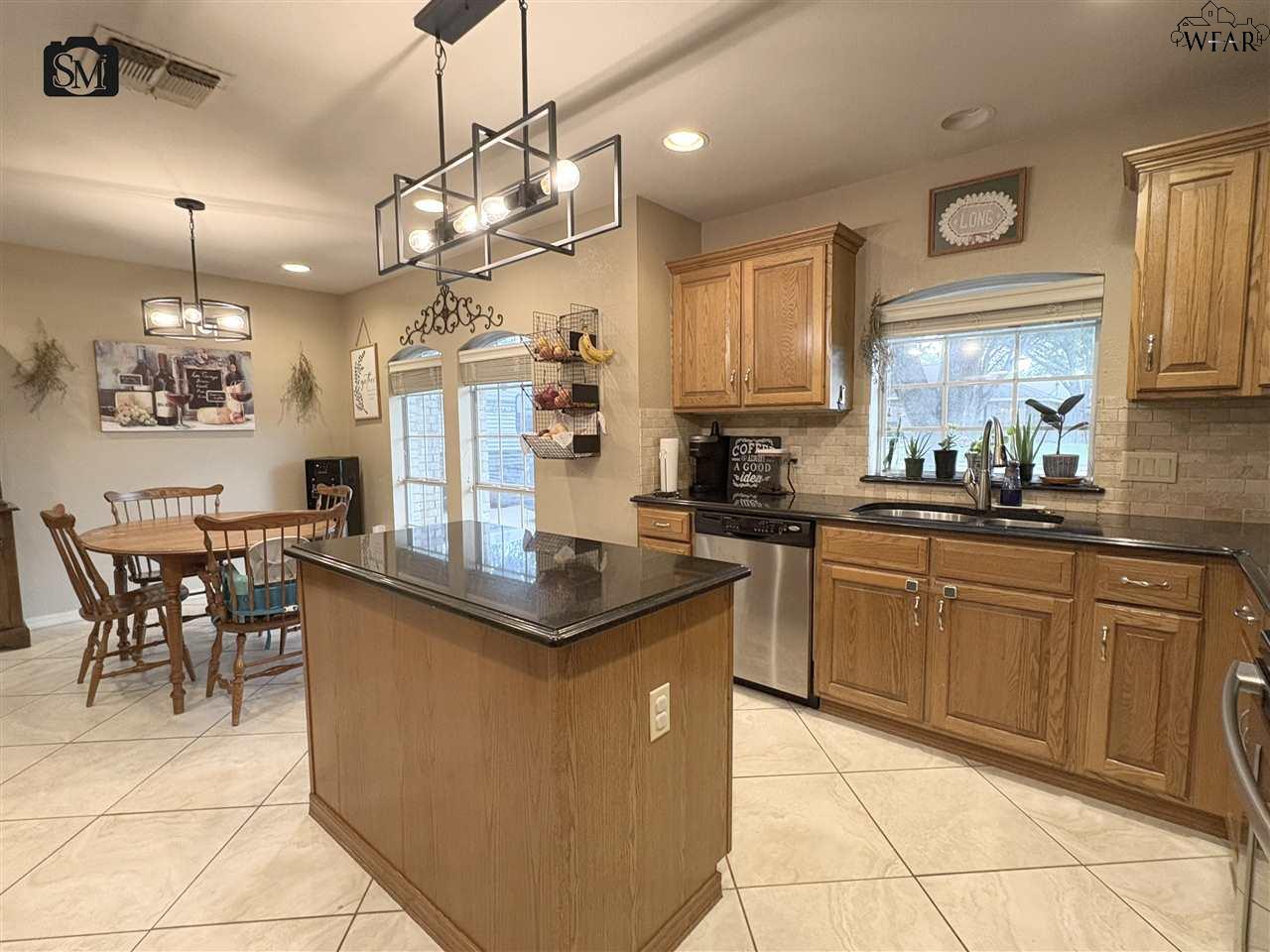 4801 Shenandoah Drive, Wichita Falls, Texas image 9