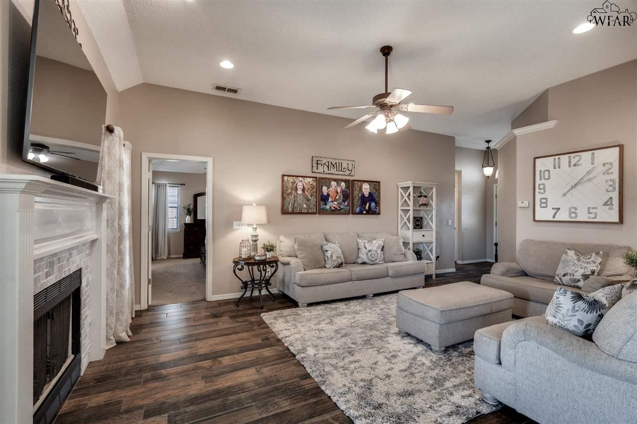 510 Callie Lane, Iowa Park, Texas image 6