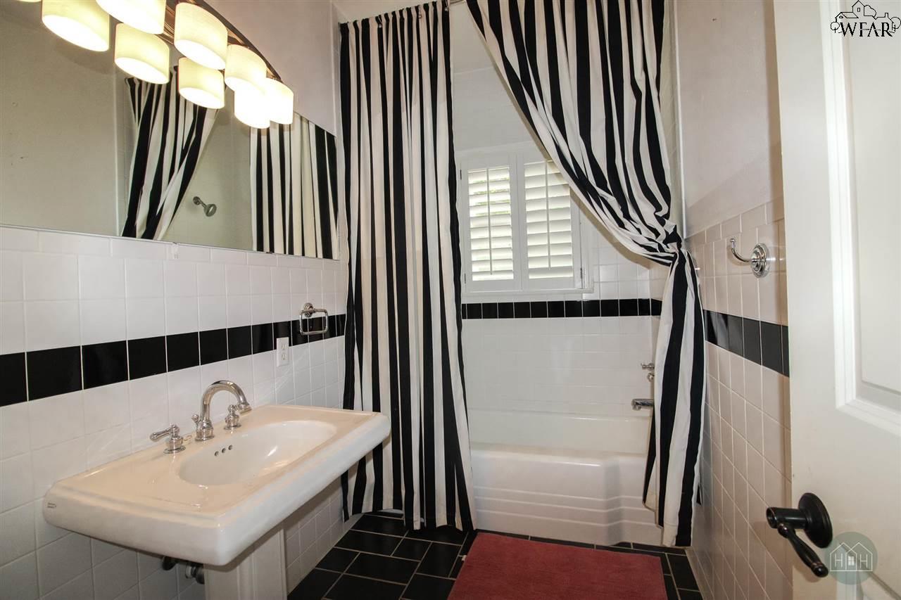 2501 Tolar Street, Vernon, Texas image 18