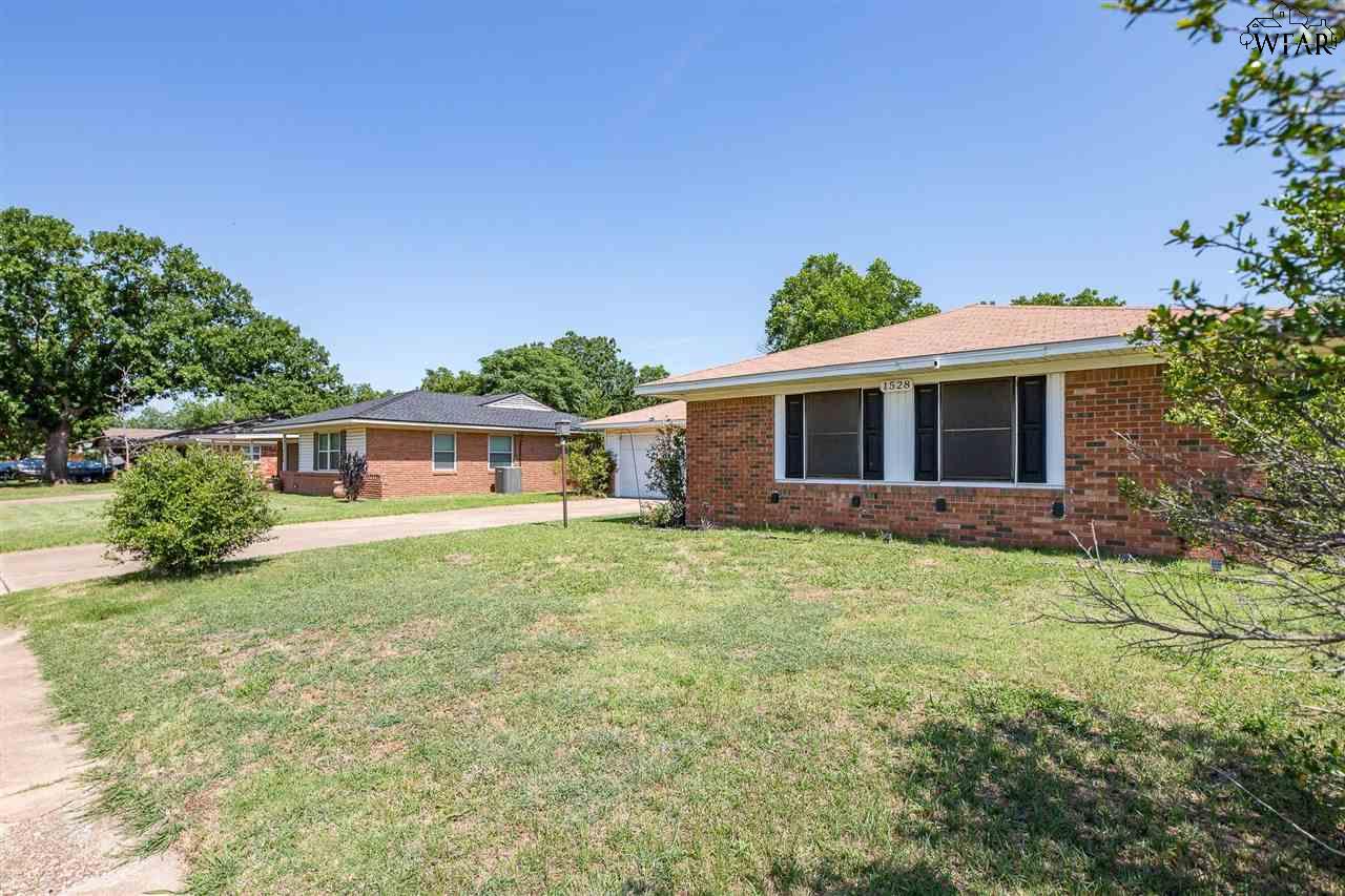 1528 Glendale Drive, Wichita Falls, Texas image 2