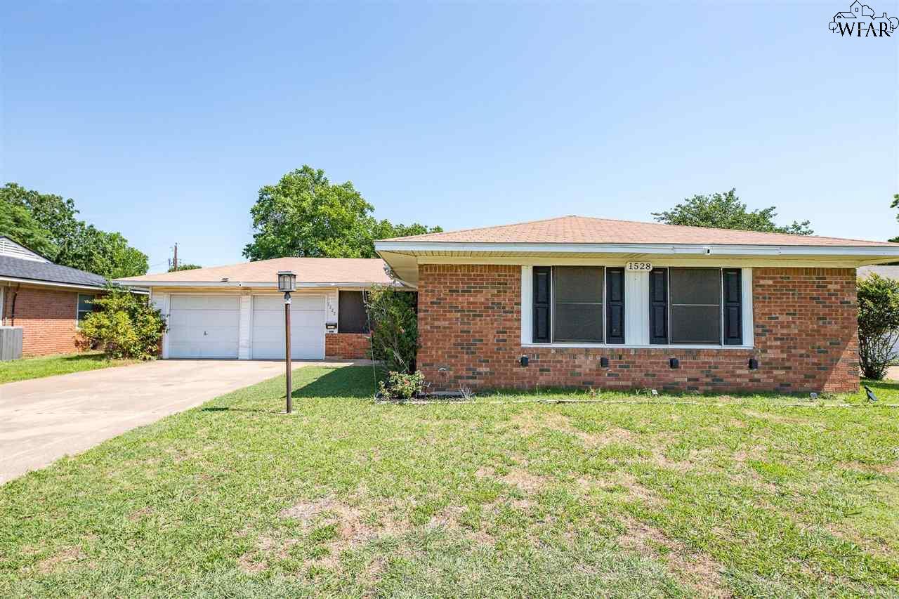 1528 Glendale Drive, Wichita Falls, Texas image 1