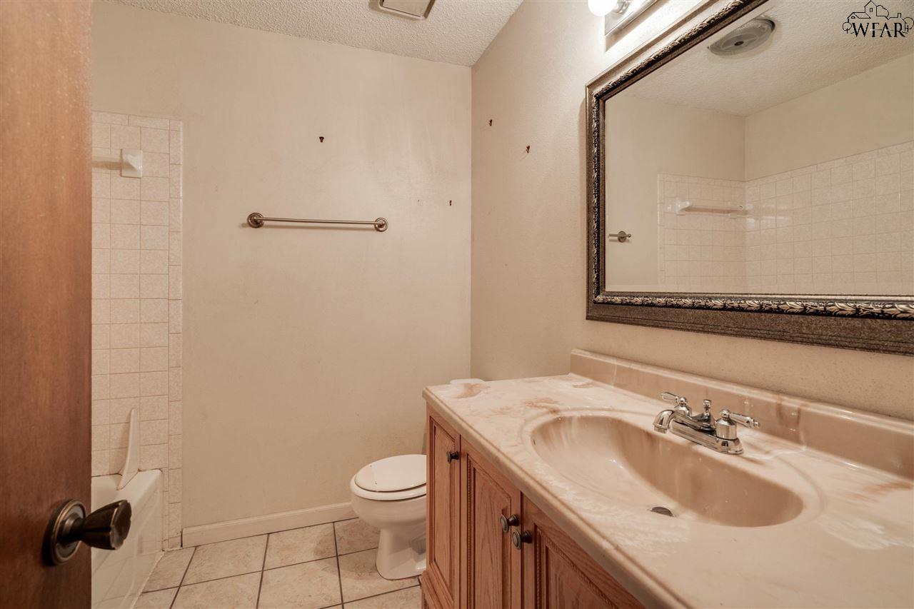 4725 Priscilla Lane, Wichita Falls, Texas image 12