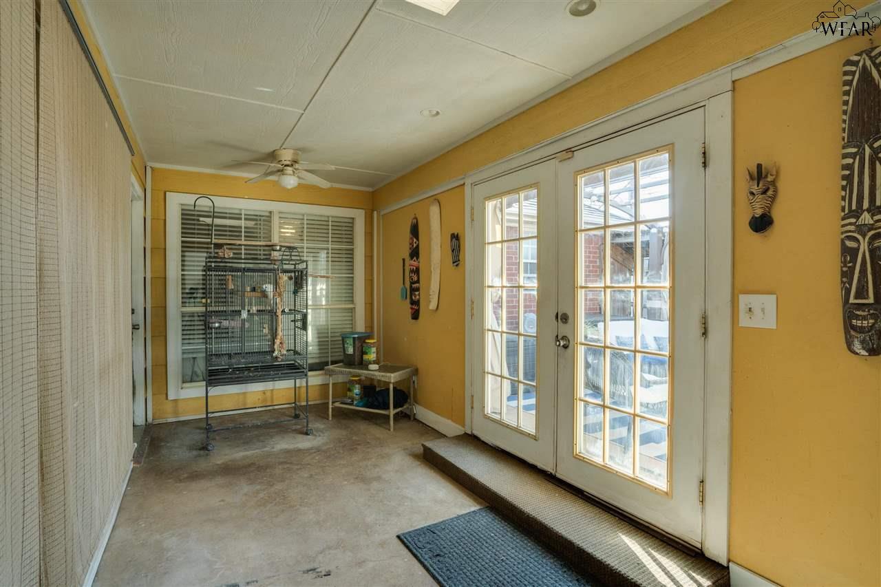 4611 Meadowlake Drive, Wichita Falls, Texas image 26