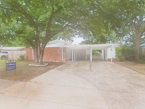 Homes For Sale - 1555 Hanover Road<br/> Wichita Falls, TX 76302