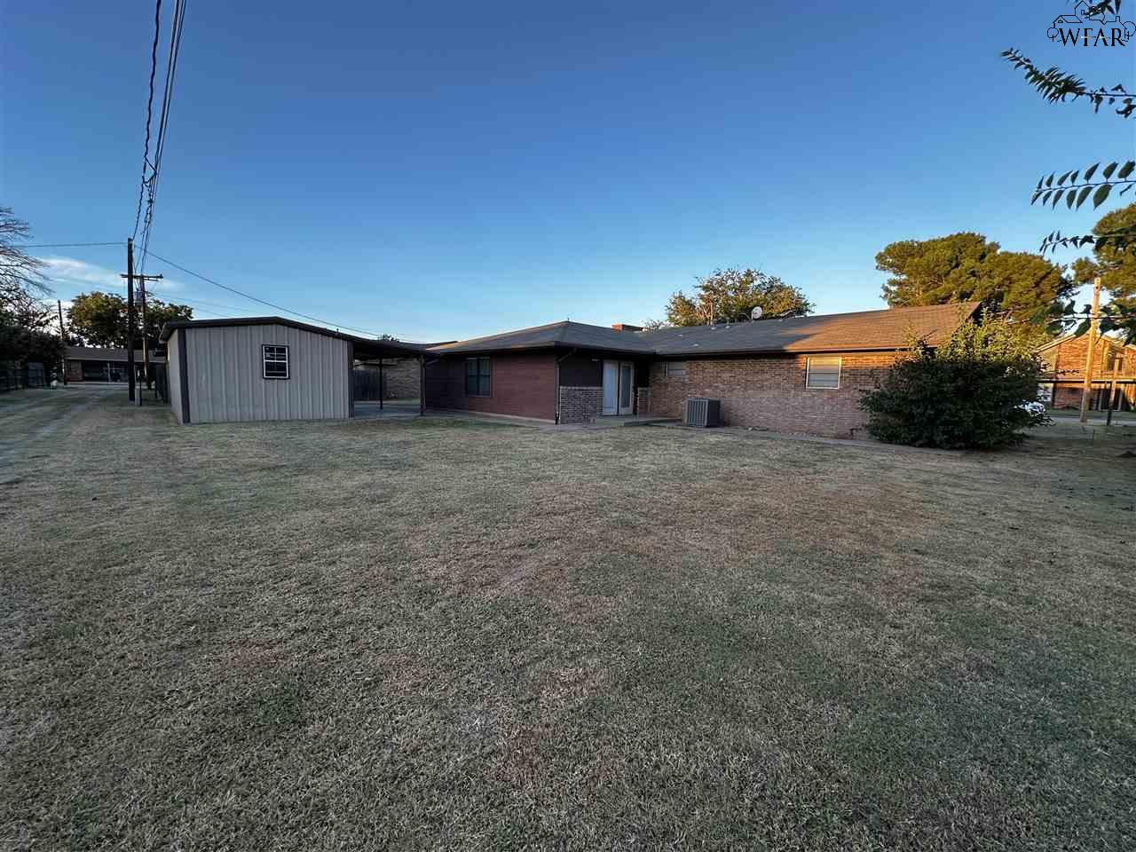 1207 N Lawn Street, Seymour, Texas image 18