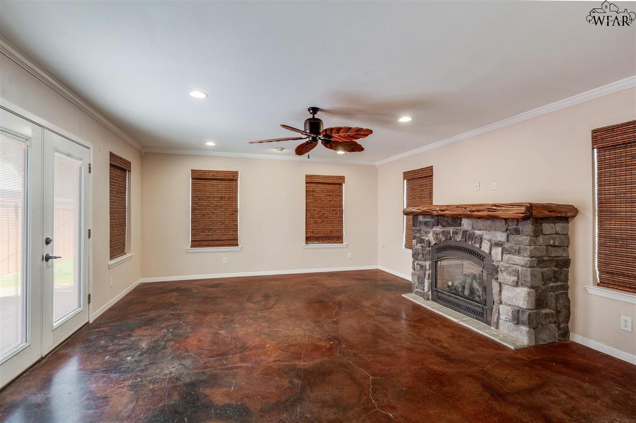 4120 Moffett Avenue, Wichita Falls, New York image 21