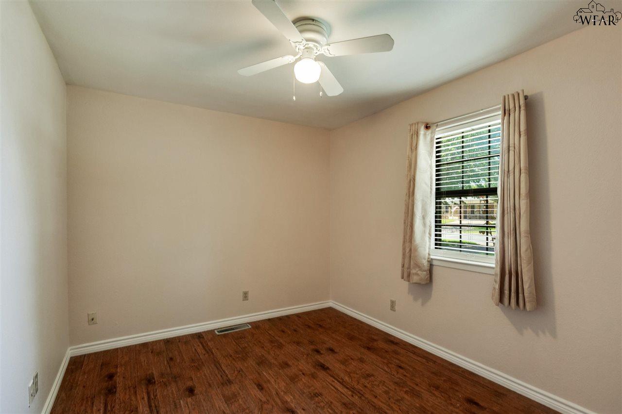 4120 Moffett Avenue, Wichita Falls, New York image 17