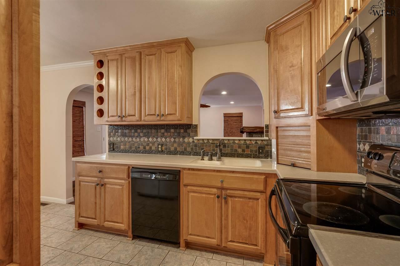 4120 Moffett Avenue, Wichita Falls, New York image 11