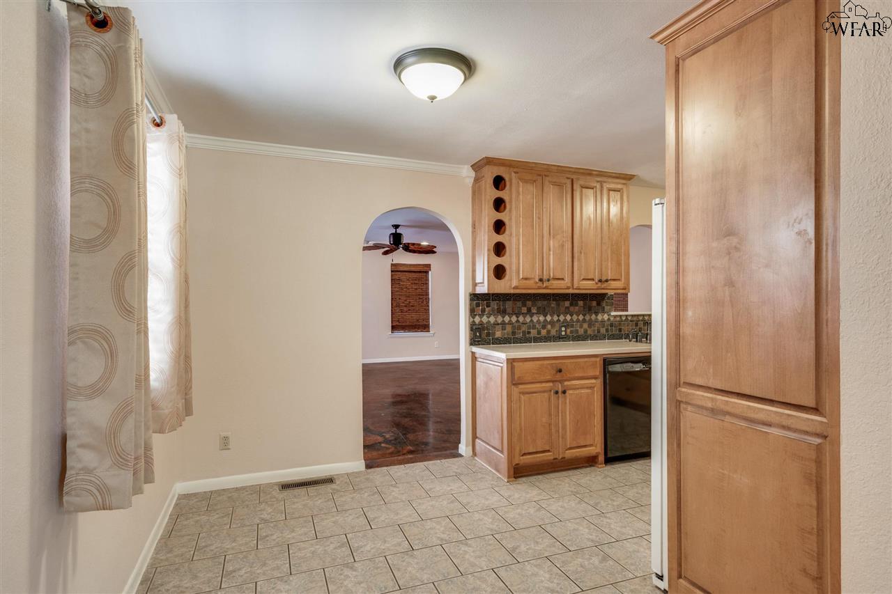 4120 Moffett Avenue, Wichita Falls, New York image 7