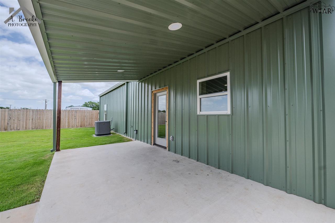 410 W Daisy Street, Iowa Park, Texas image 28