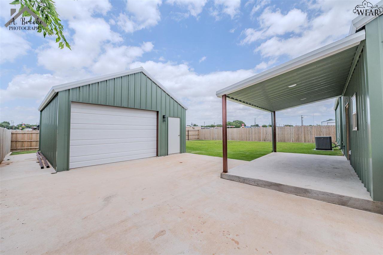 410 W Daisy Street, Iowa Park, Texas image 27
