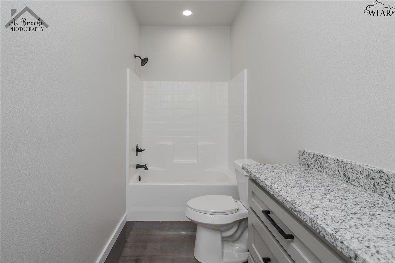 410 W Daisy Street, Iowa Park, Texas image 22