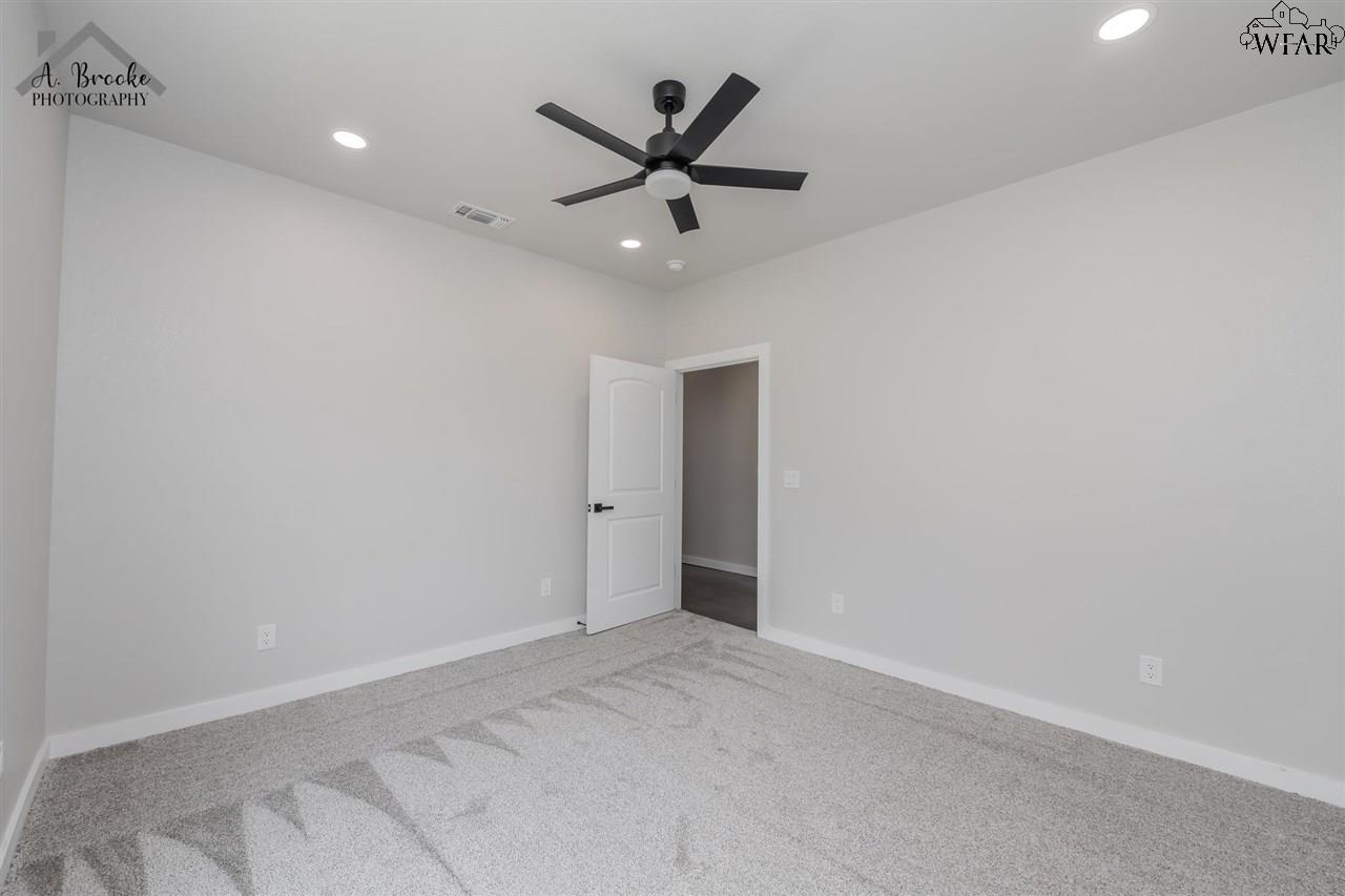 410 W Daisy Street, Iowa Park, Texas image 16