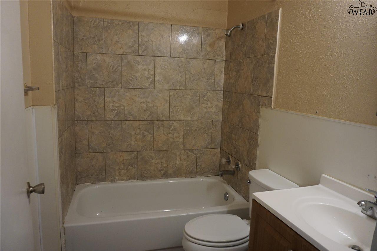 2017 Collins Avenue, Wichita Falls, Texas image 16