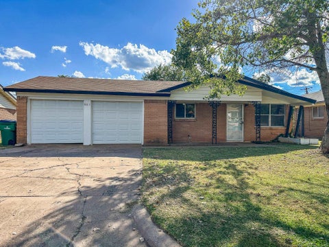 Homes For Rent - 921 Van Horn Street<br/> Iowa Park, TX 76367