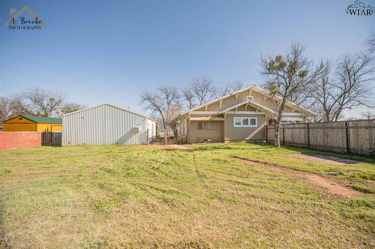 616 E Gilbert Street, Henrietta, Texas image 26