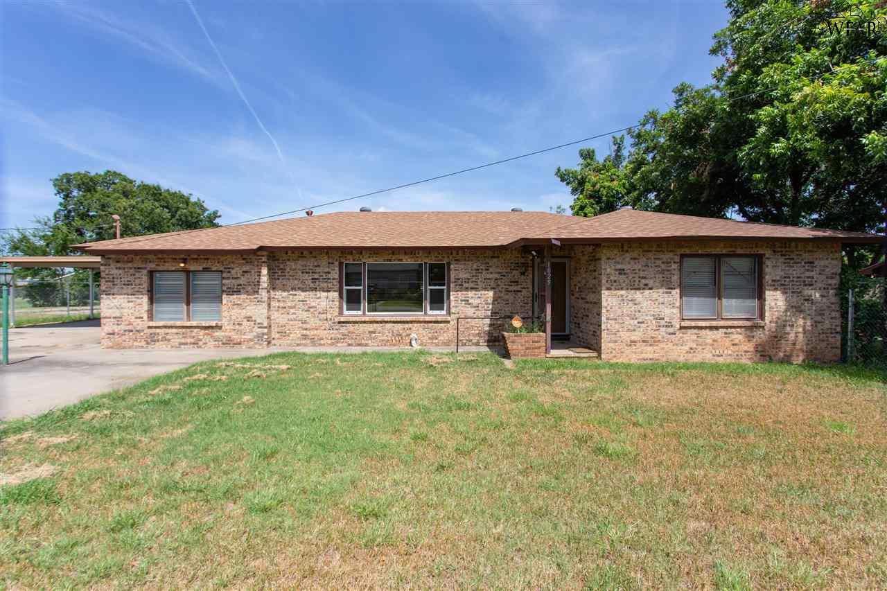 1029 Sunset Lane, Wichita Falls, Texas image 1
