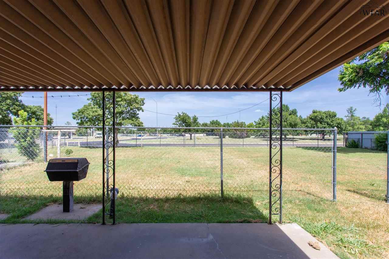 1029 Sunset Lane, Wichita Falls, Texas image 27