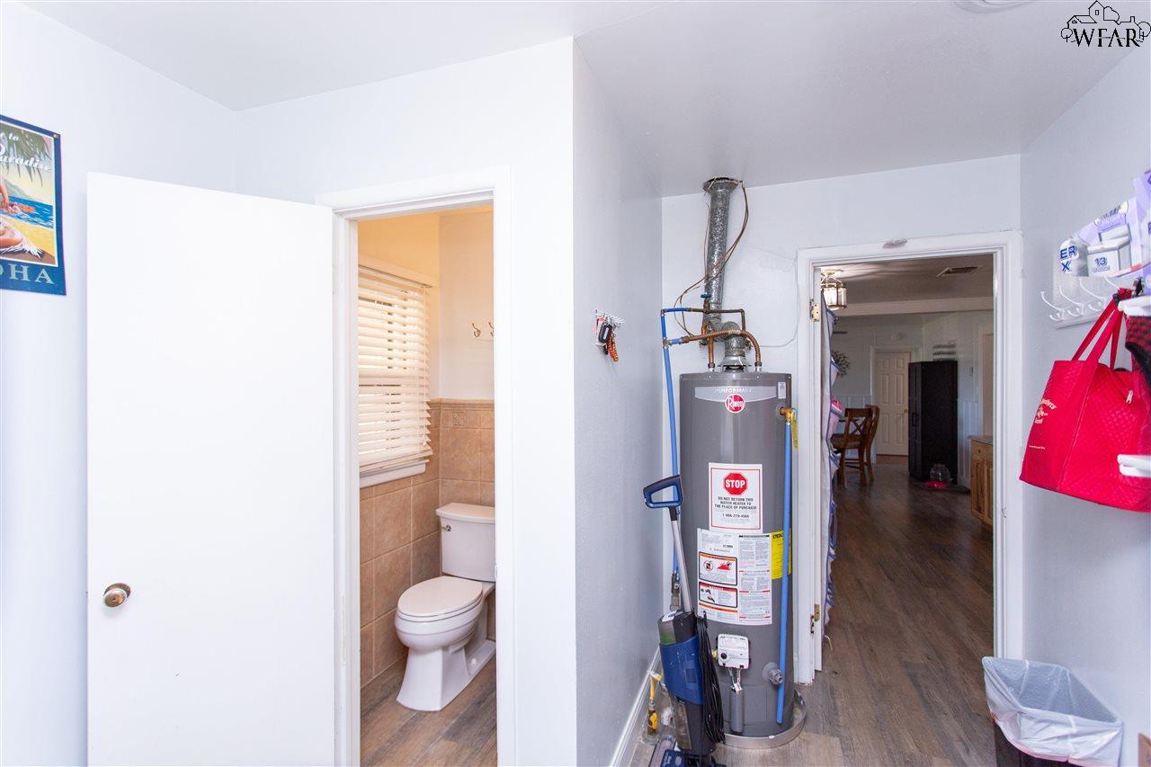 1029 Sunset Lane, Wichita Falls, Texas image 25