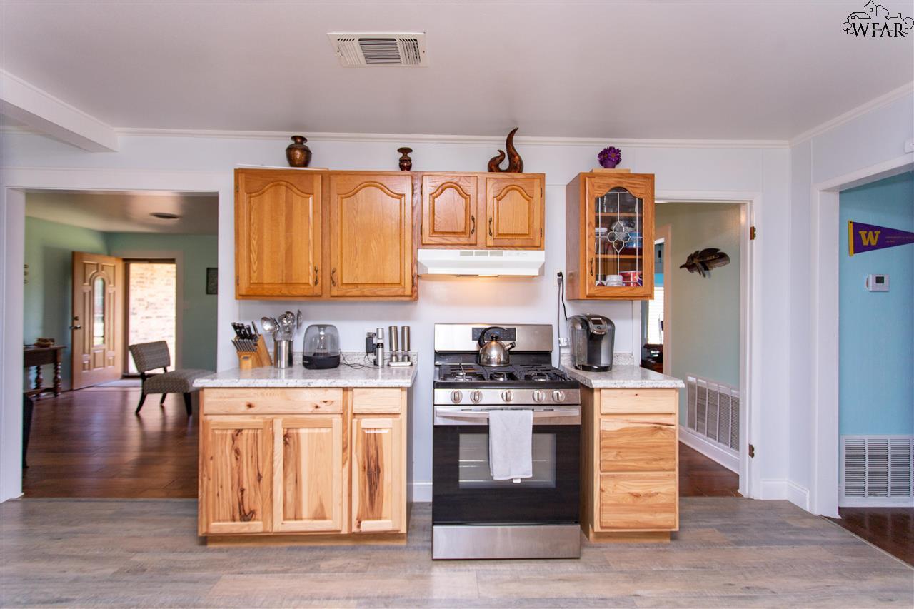 1029 Sunset Lane, Wichita Falls, Texas image 11