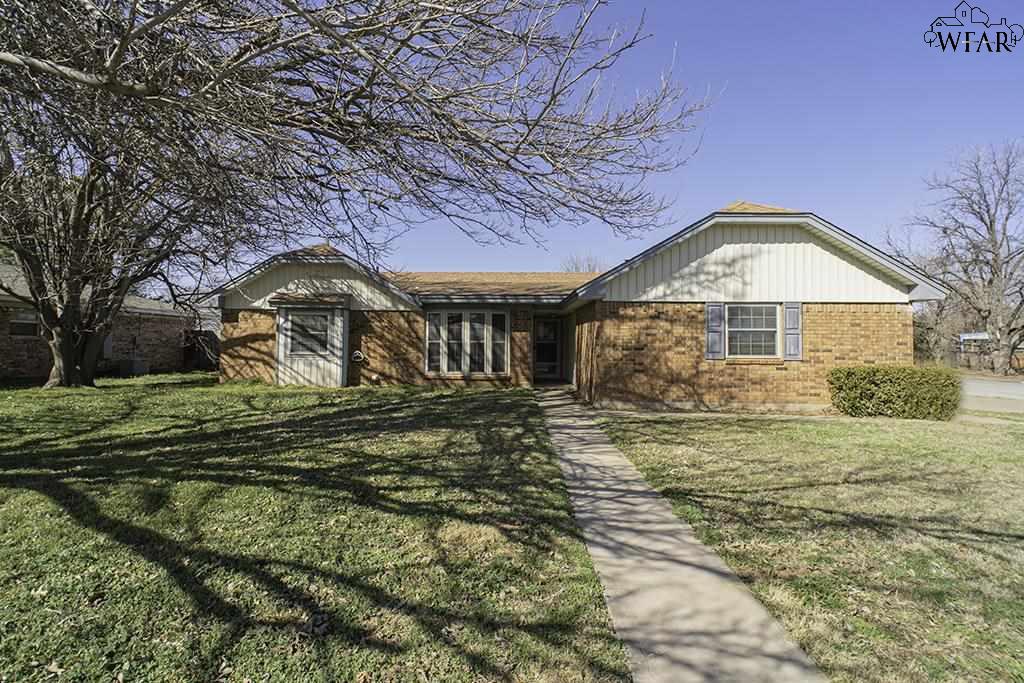 1223 Amherst Street, Burkburnett, Texas image 1