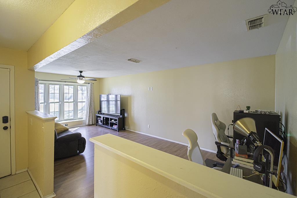 1223 Amherst Street, Burkburnett, Texas image 3