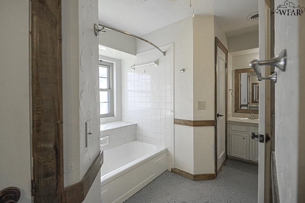 1223 Amherst Street, Burkburnett, Texas image 21