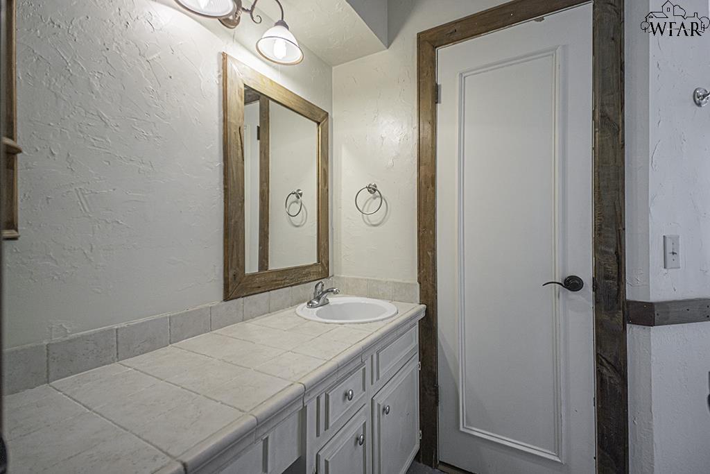 1223 Amherst Street, Burkburnett, Texas image 20
