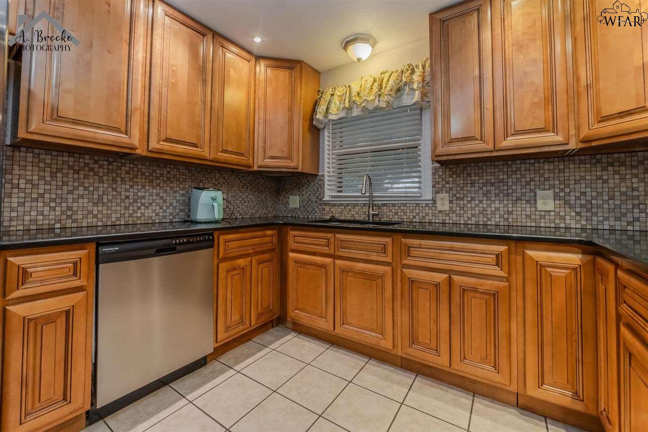 4617 Dennis Boulevard, Wichita Falls, Texas image 7