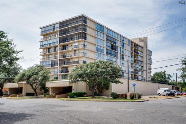 2100 SANTA FE ST APT 306, WICHITA FALLS, TX 76309 - Image 1dba4e8f4aae292761a2e901e4df975f/1612443484