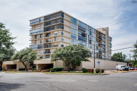 Homes For Sale - 2100 Santa Fe Street #UNIT 306<br/> Wichita County, Wichita Falls, TX 76309
