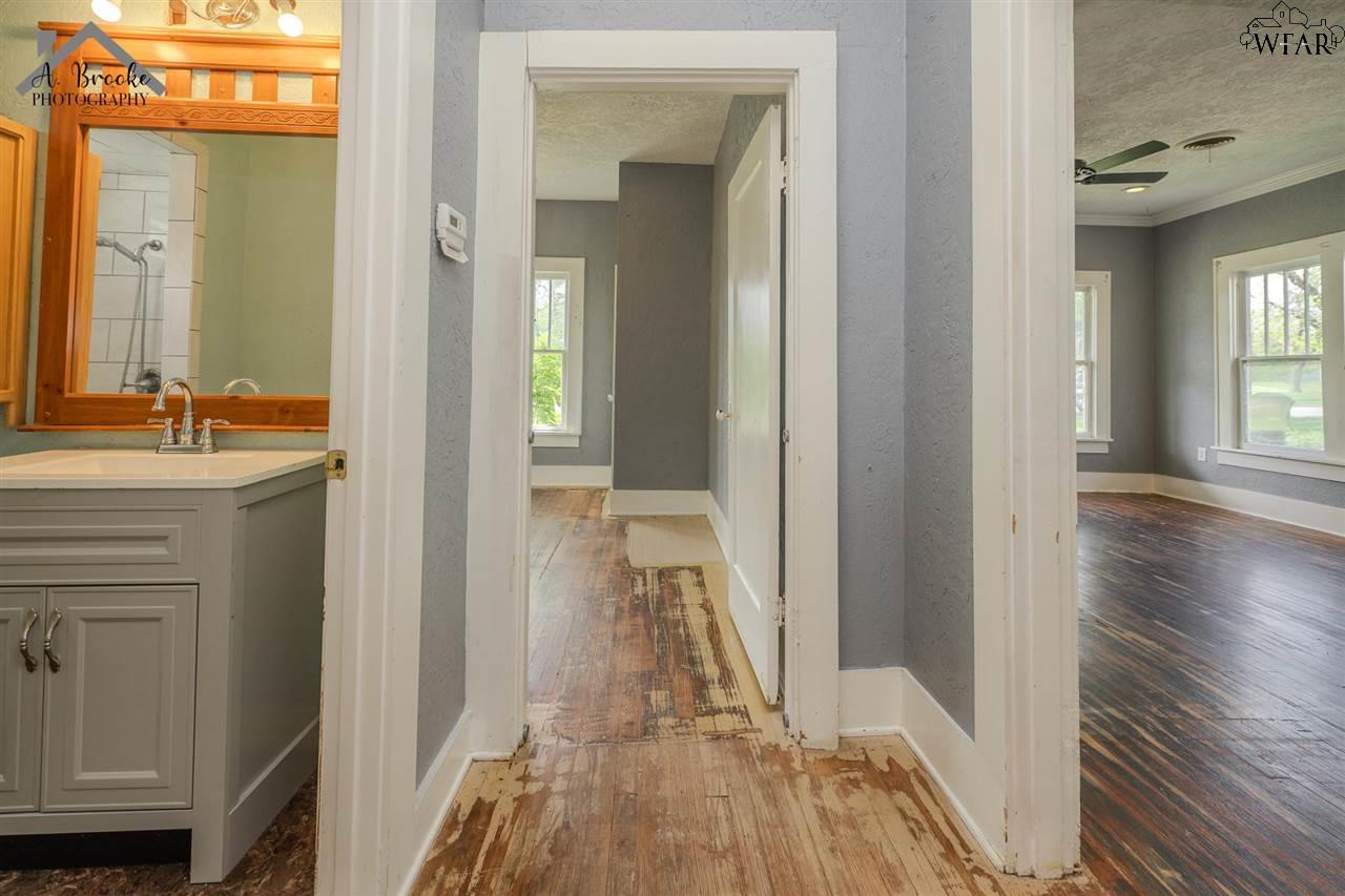 2310 Kings Highway, Wichita Falls, Texas image 14