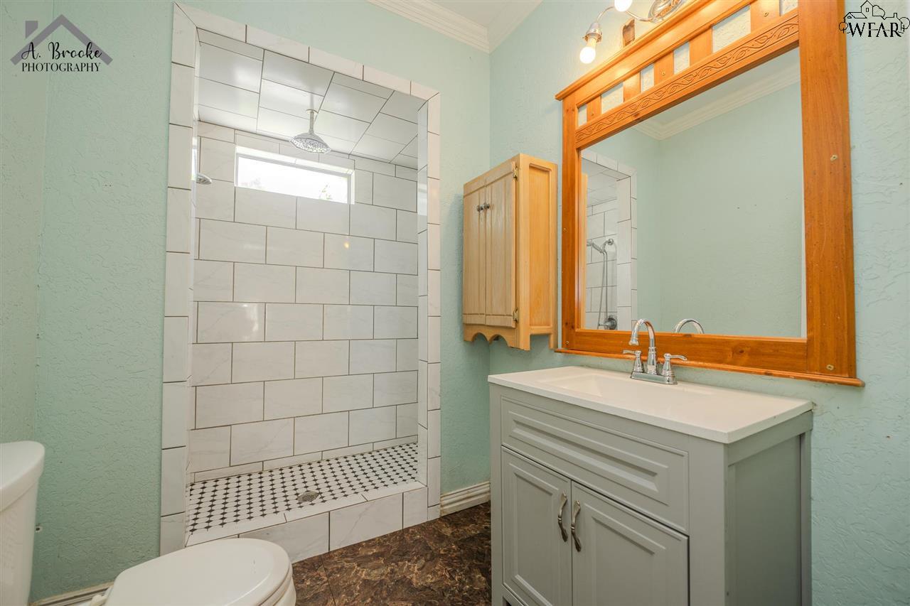 2310 Kings Highway, Wichita Falls, Texas image 17